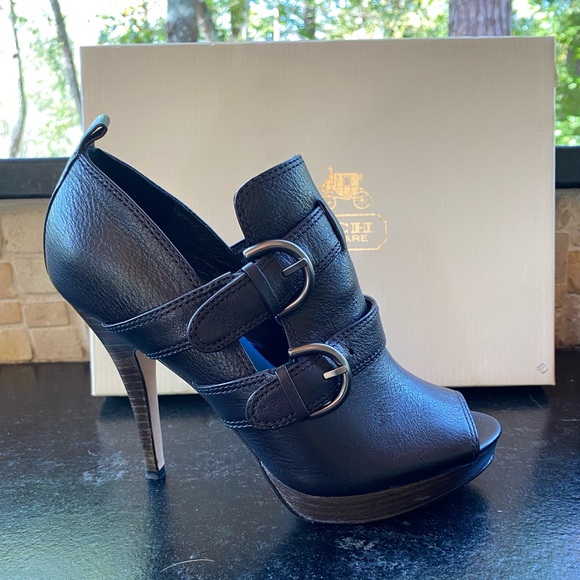 Coach Black Peep Toe Heels Sz 6.5 - Picture 1 of 12